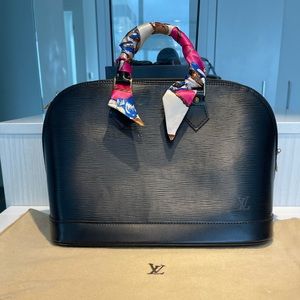 SOLD Louis Vuitton Epi Alma SOLD -PM AUTHENTIC